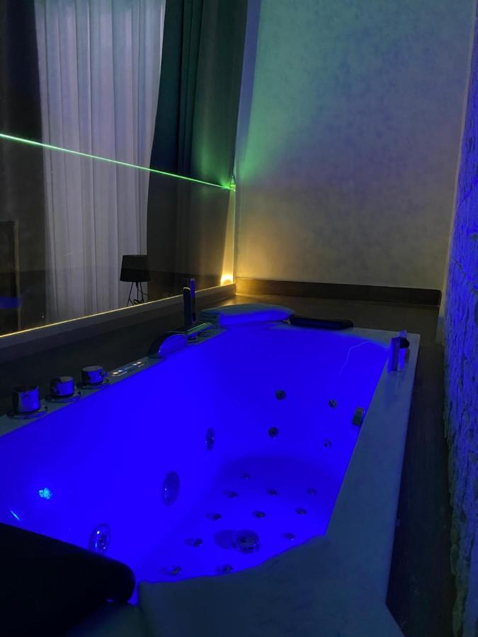 Bed and Breakfast Salotto Toledo Neapol Zewnętrze zdjęcie